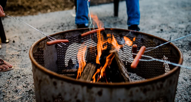 Snyders campfire hotdog roasting
